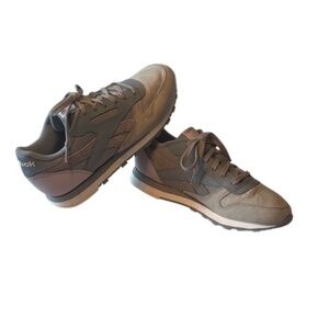 NWOT-Reebok Women's Taupe and Gray Sneakers